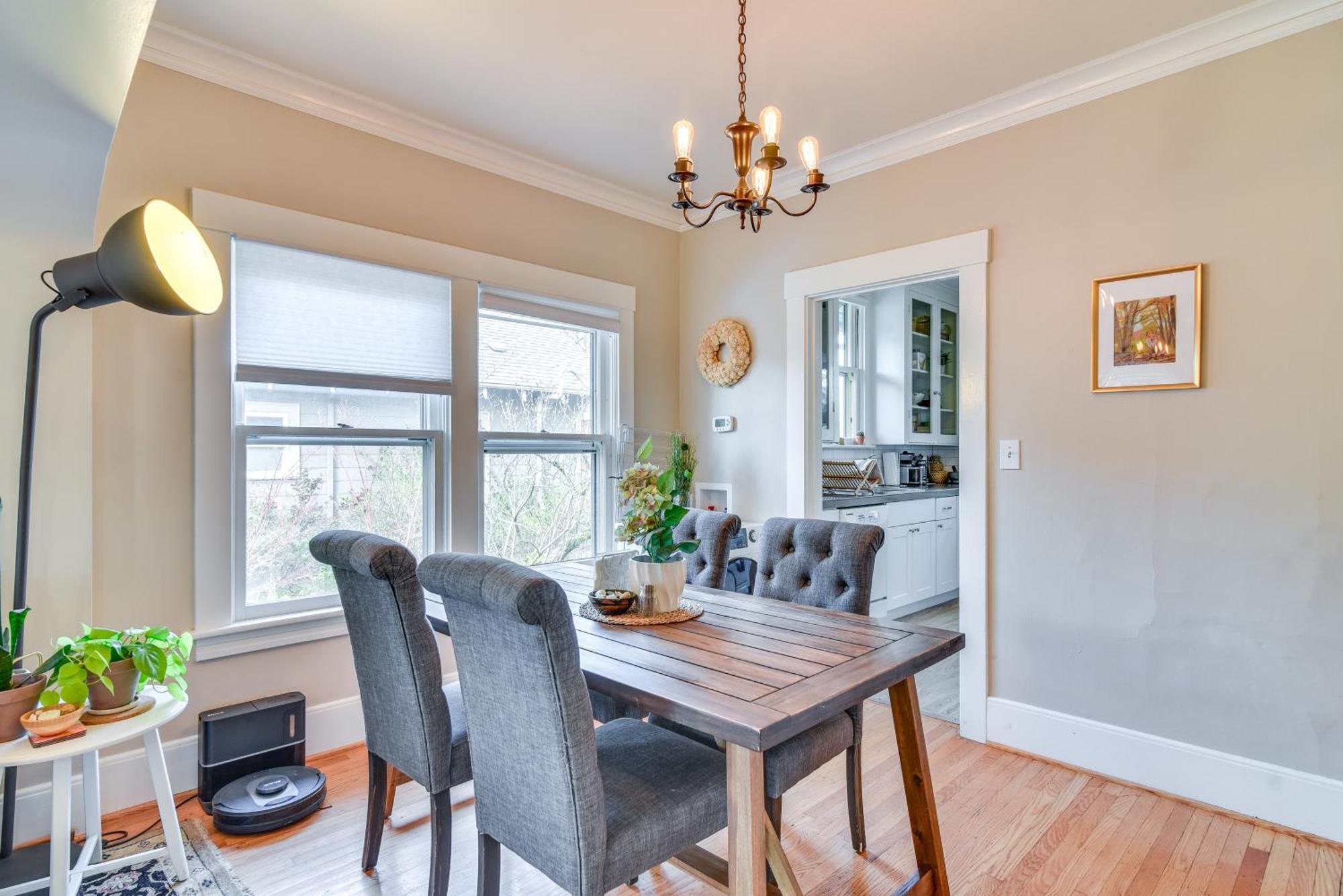 Vintage Sellwood Bungalow - Kayaks Provided! *